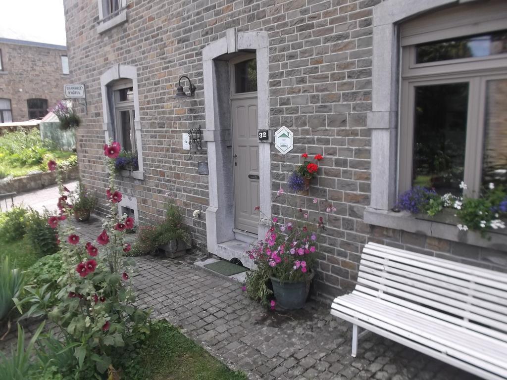 Les Vieilles Pierres Bed and Breakfast Comblain-au-Pont Exteriör bild
